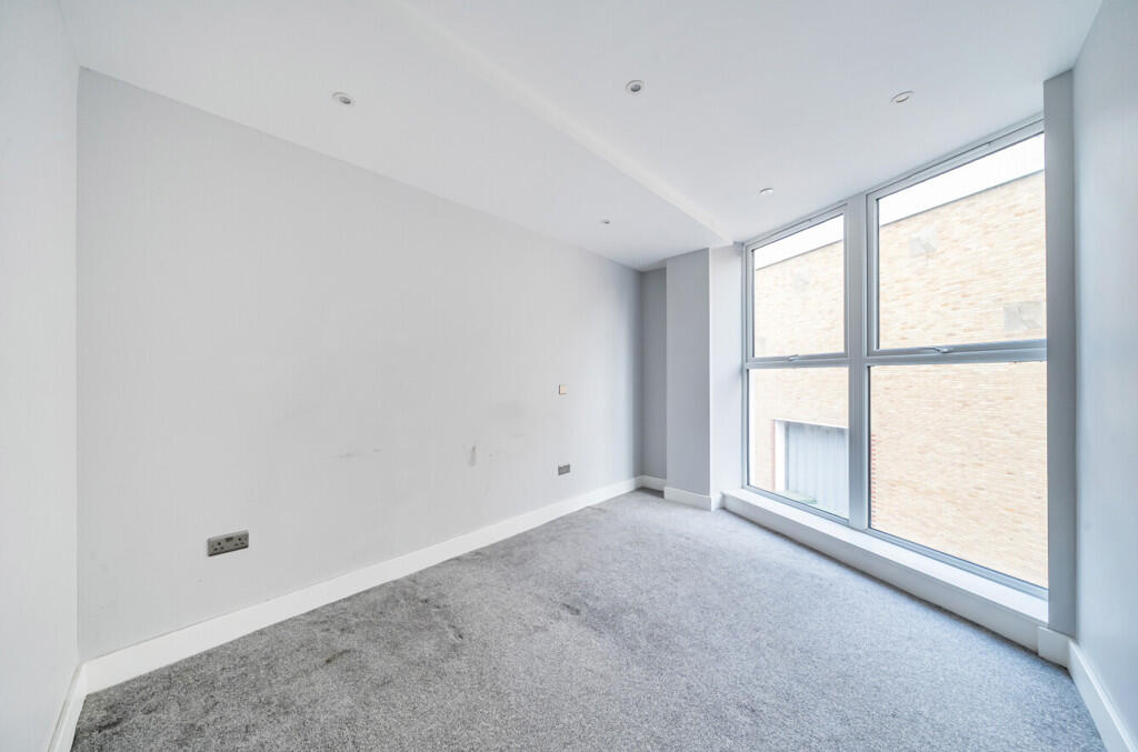 1349924-1-68c061e...