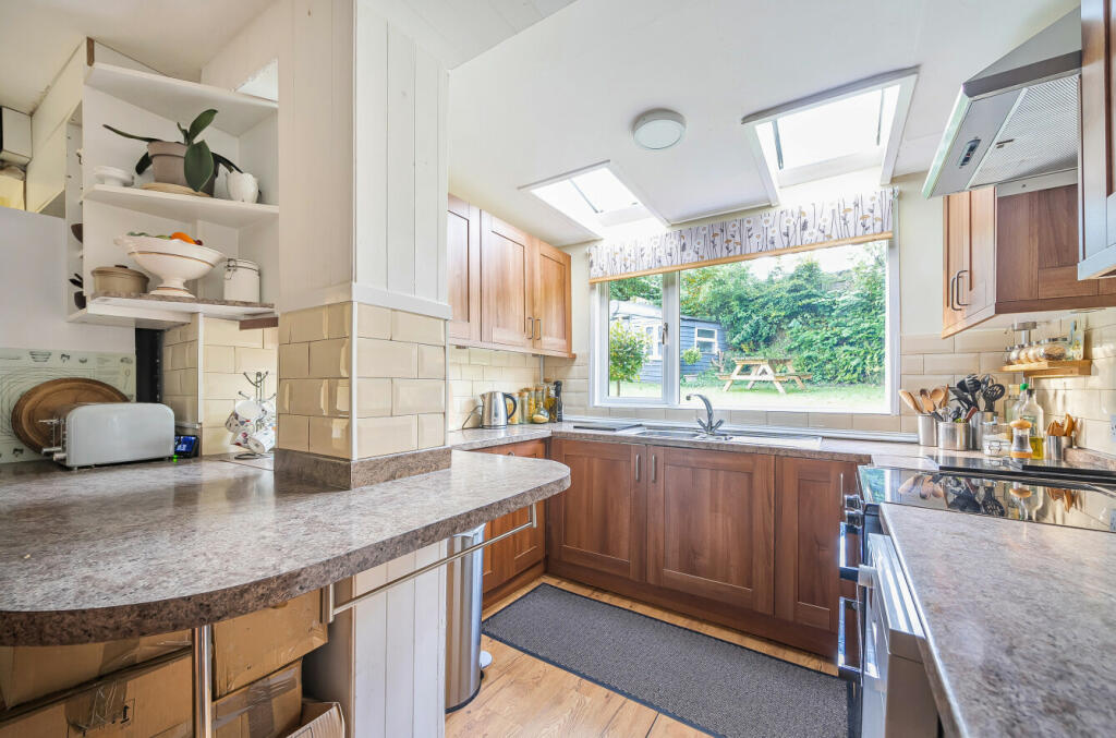 Kitchen/Breakfast Rm