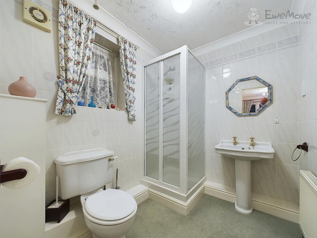 CAM03640G0-PR0030-STILL010