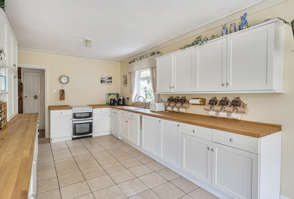 1361608-10-68e676...