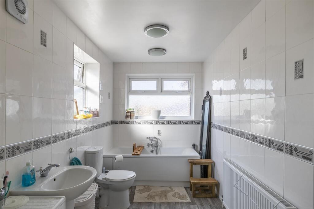 Wet Room/Bathroom
