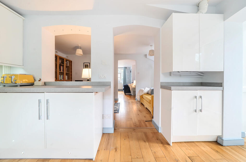 7-681cb950e6ae3-1...