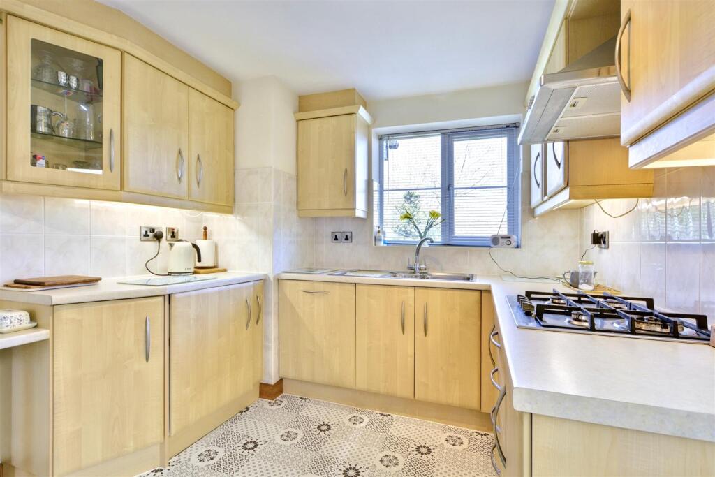 Kitchen_3.jpeg