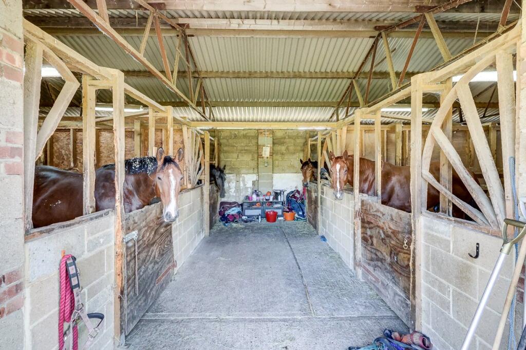 Stables/Barn