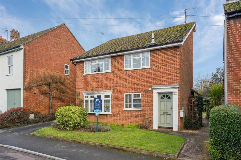 Rothschild Road, Wing, Buckinghamshire