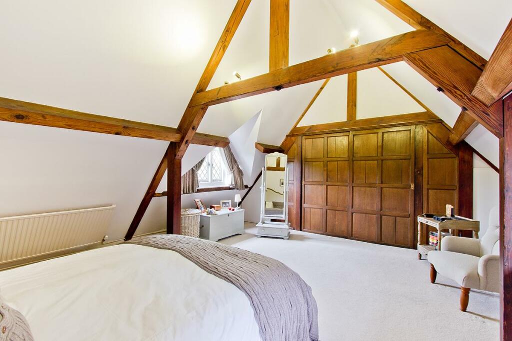 bed1_2.jpg