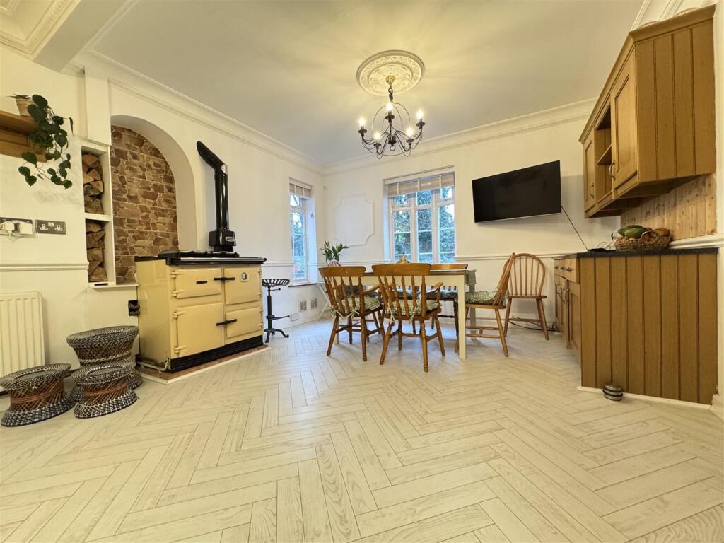 IMG_5514 (Large).JPG