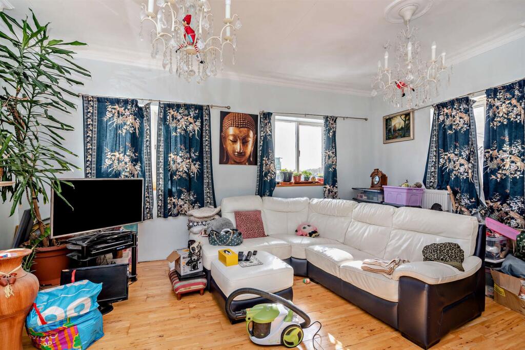 8668576-interior07-800.jpg