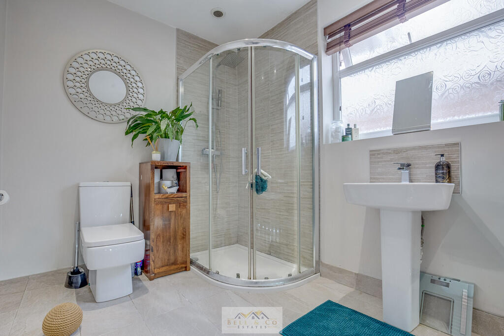 Bathroom 1.1