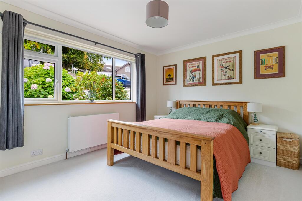 A21 - 25 Church Road Dartmouth - 251014.jpg