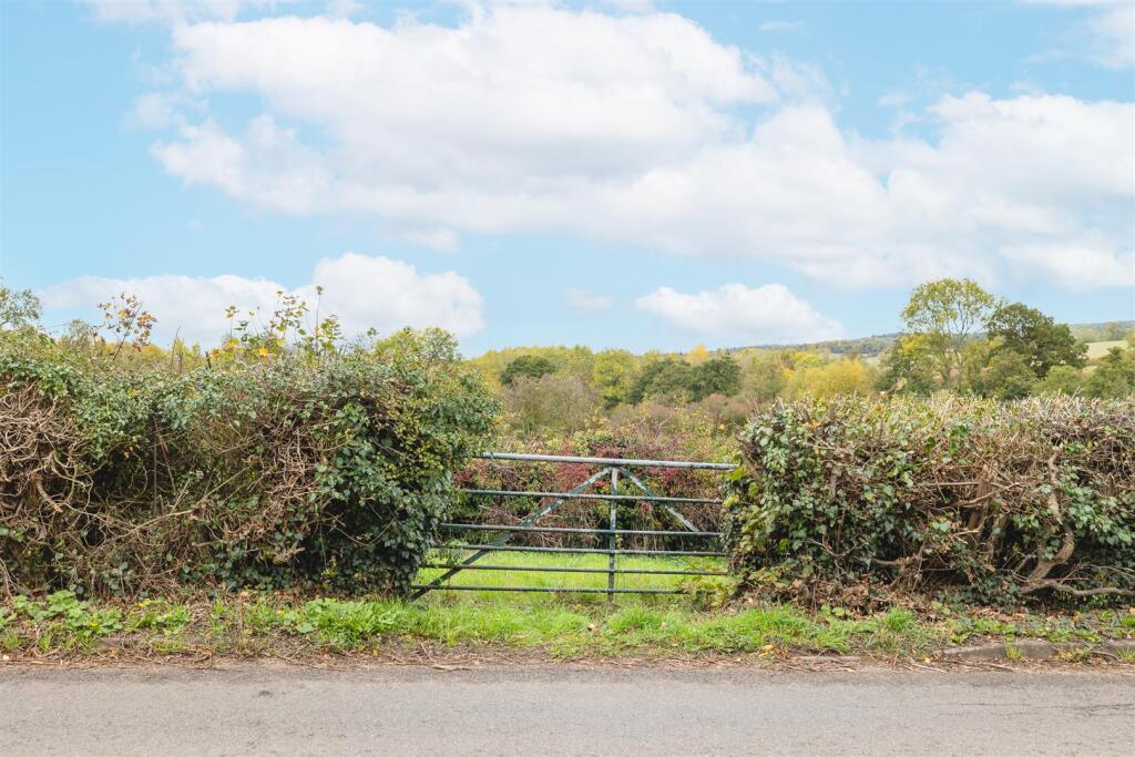 Markfield Lane, Thornton