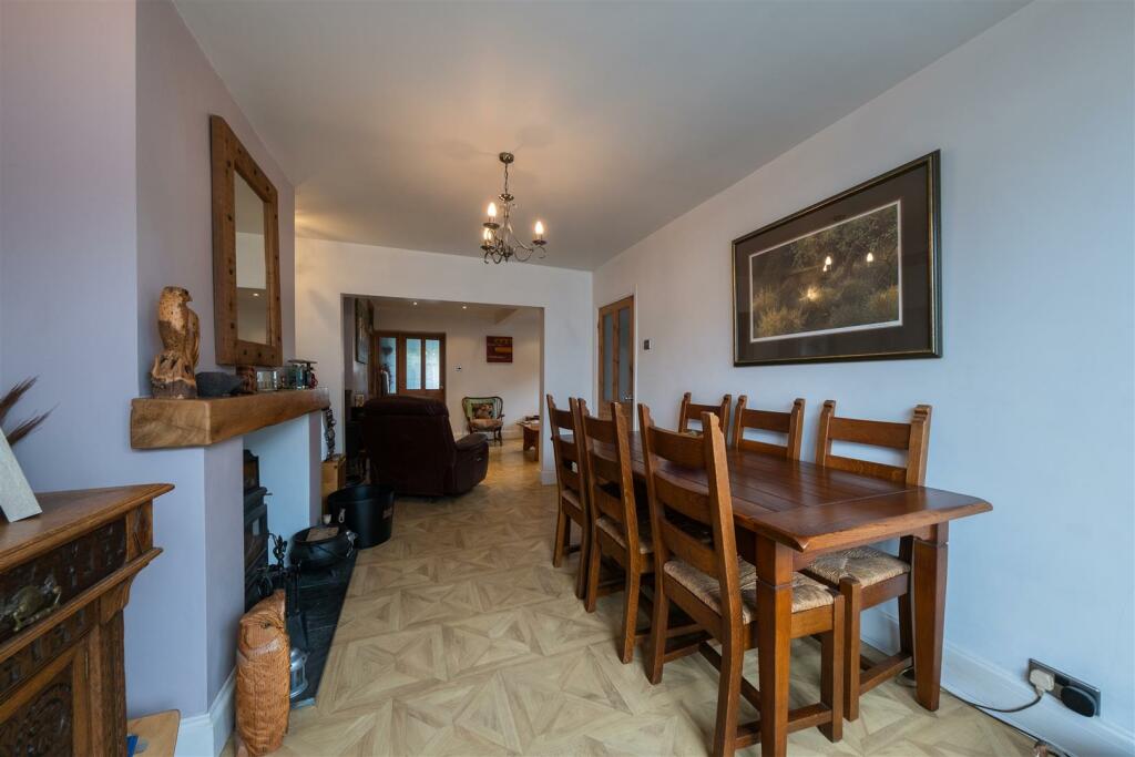 2 Emmett Street-008.jpg
