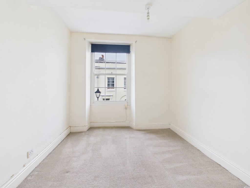 CAM03974G0-PR0158...