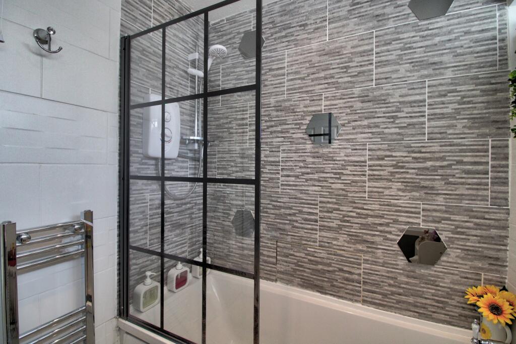 IMG_0701_2_3_Interior 4