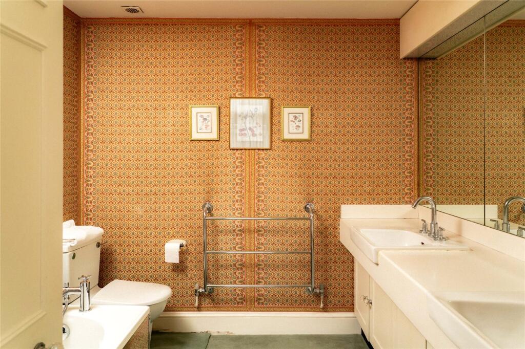Principal Ensuite