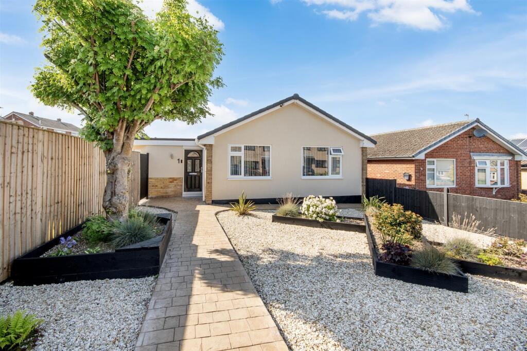 DSC_3826 copy_outdoor.jpg