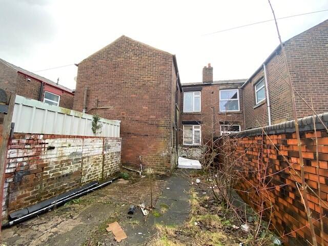 REAR VIEW T202502201629.jpg