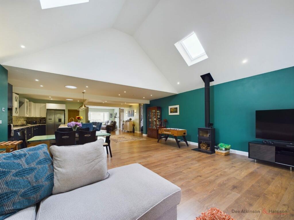 Open Plan Kitchen/Dining/Day Room
