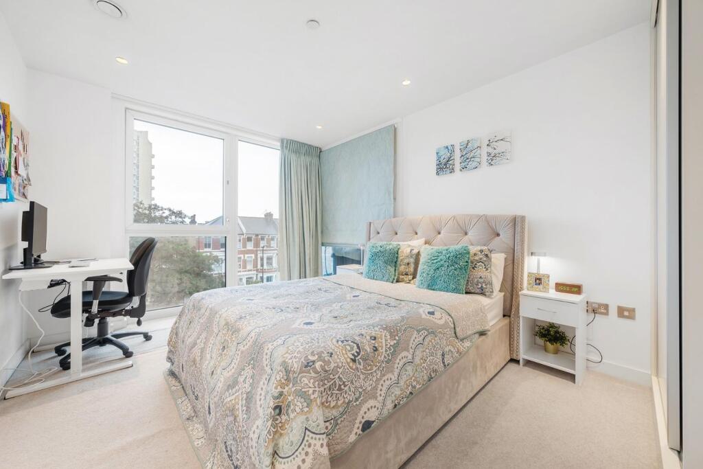 Bedroom 2.JPG
