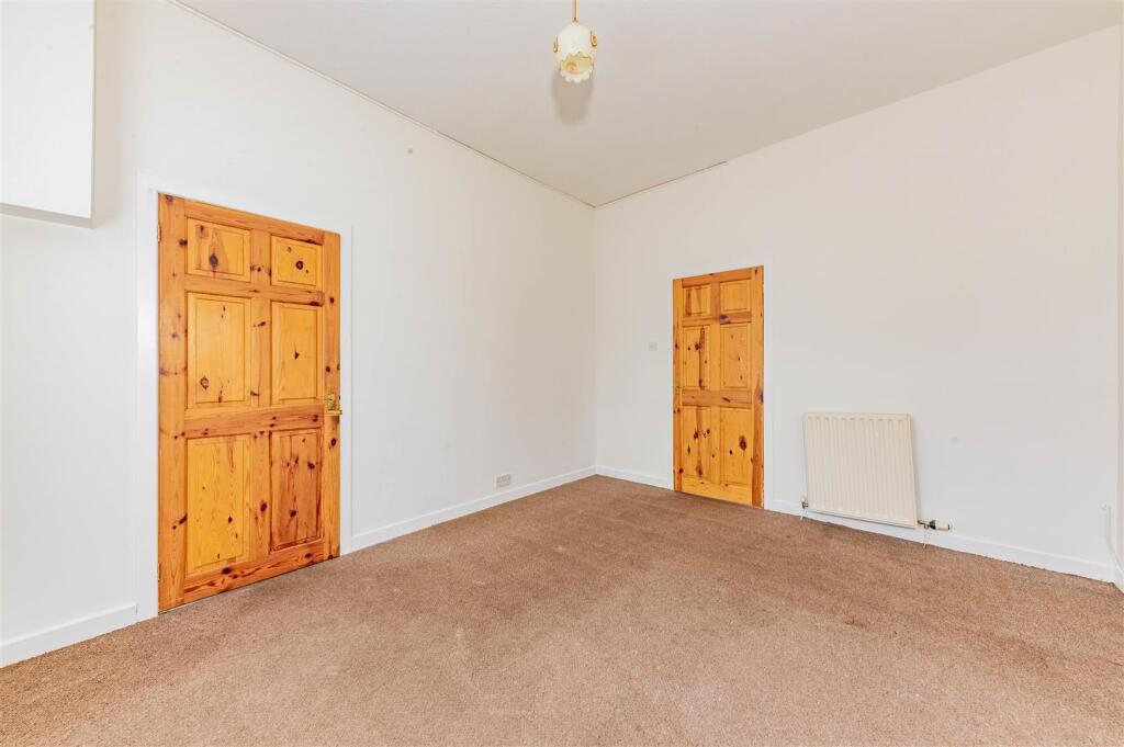 22 Yeaman Street Forfar-2.JPG