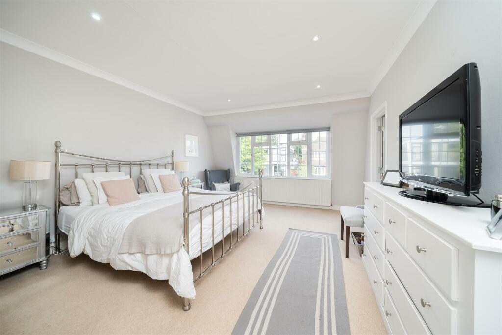 Preston Road 4- bed (2).jpg