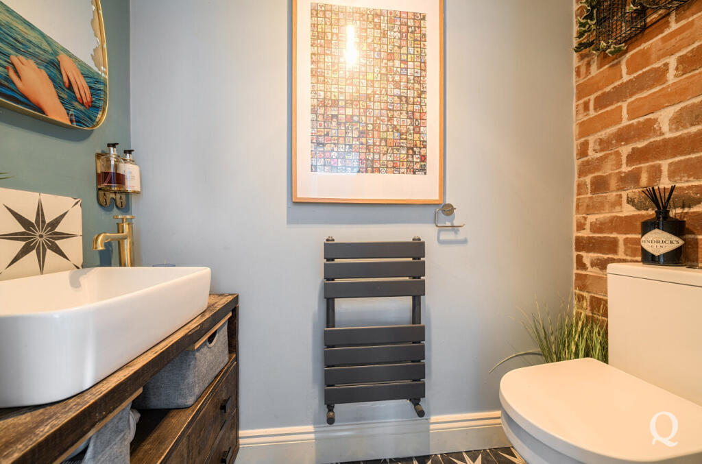 54ceb8e0-7342-402...