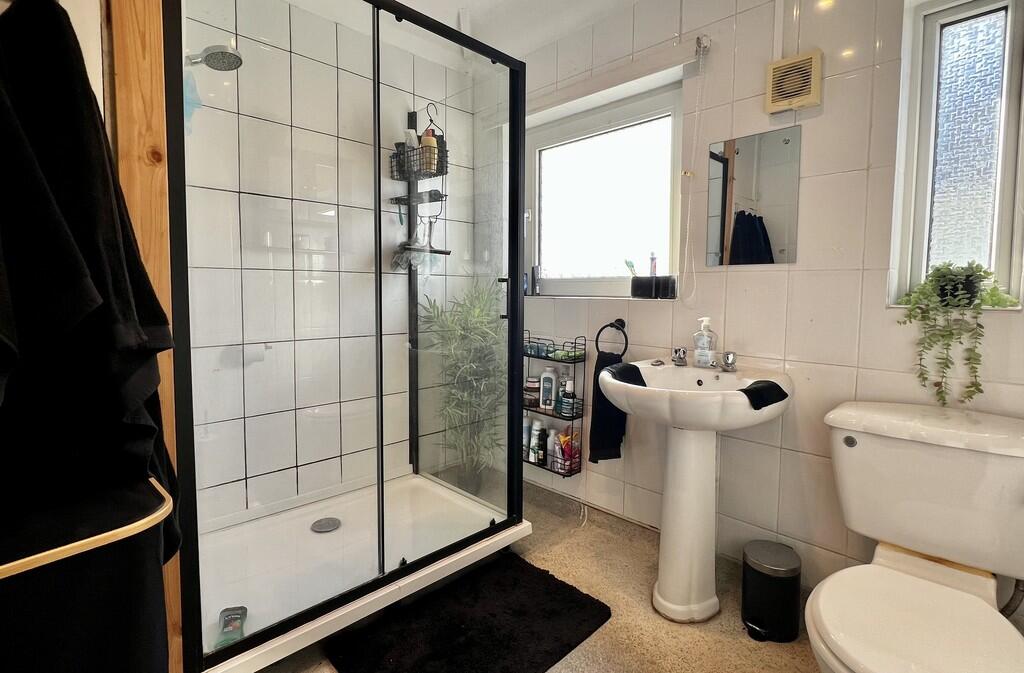 shower room nice