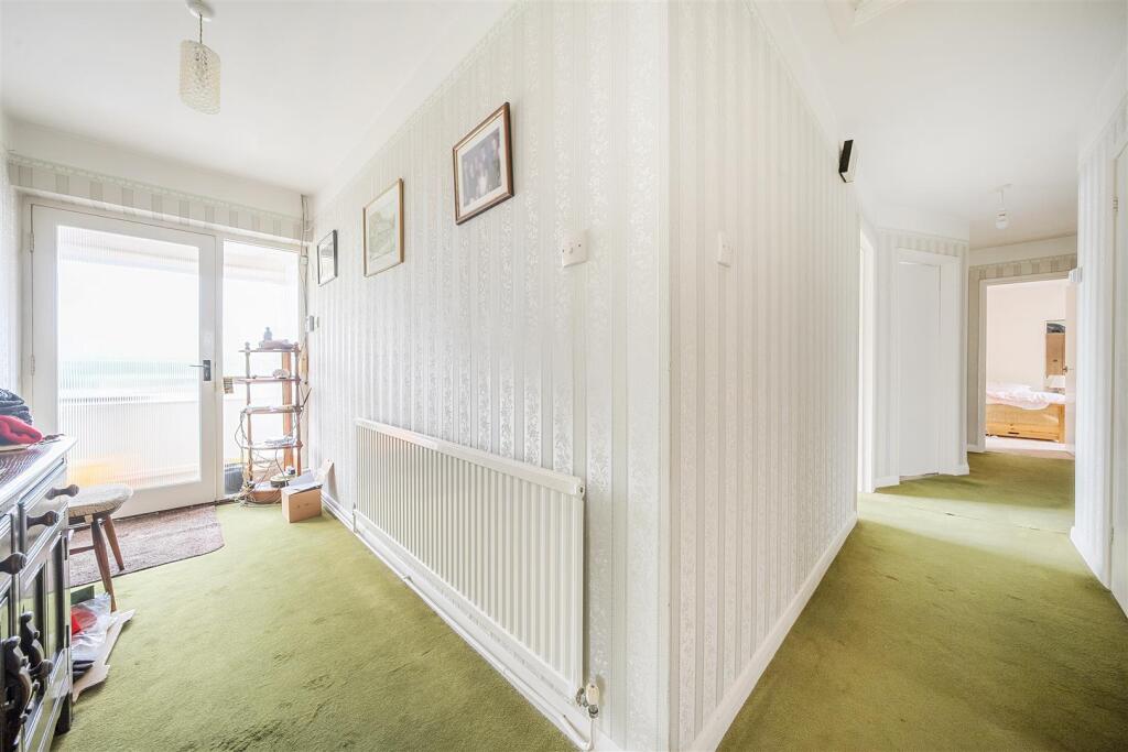 39 High Street, Whittlebury