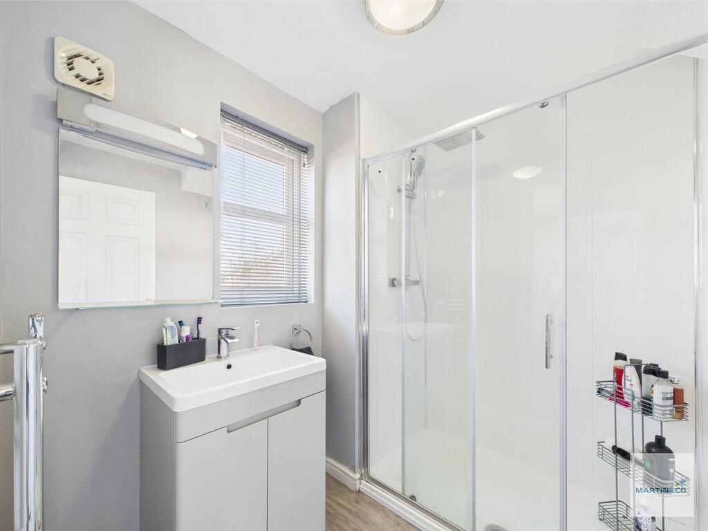 CAM03394G0-PR0303...