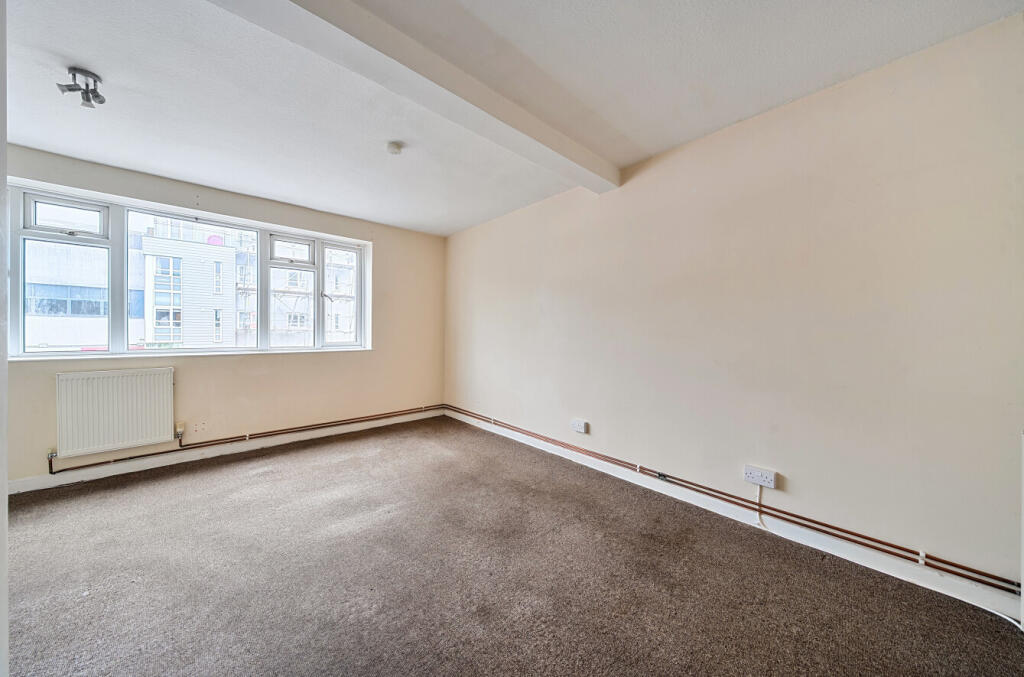 1376226-6-6908d98...