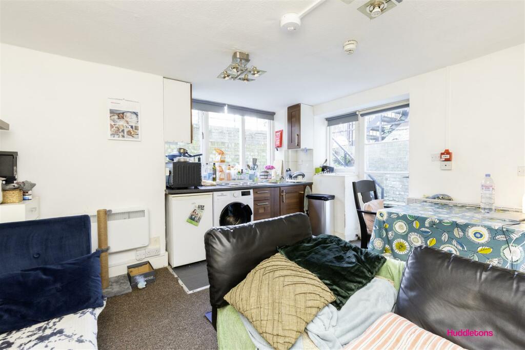 56-58 Crowndale Road -10.jpg