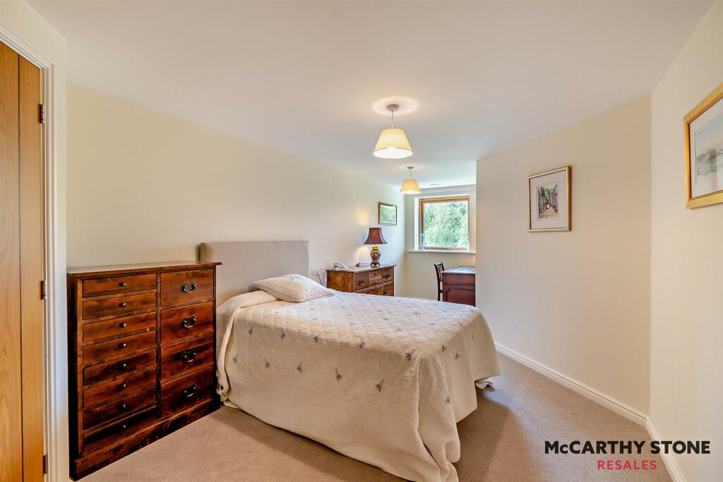Double Bedroom