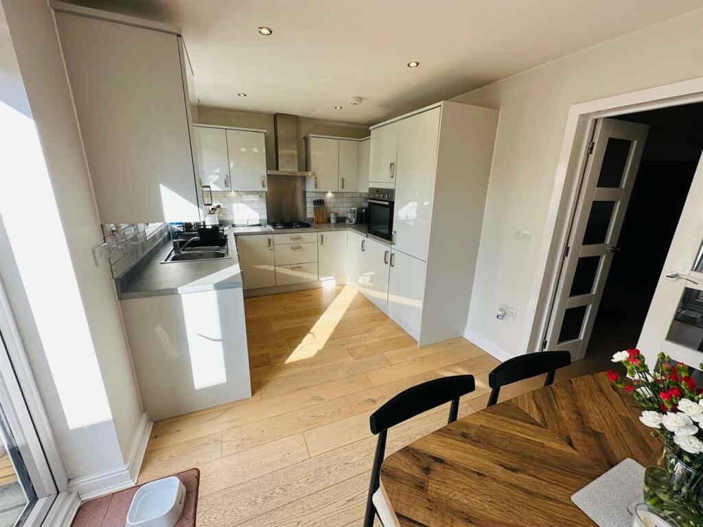 Kitchen Diner