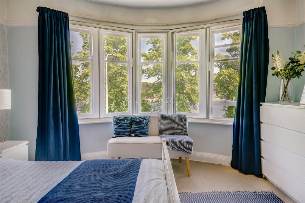 Lake Road West, Roath Park, HernCrabtree (6).jpg