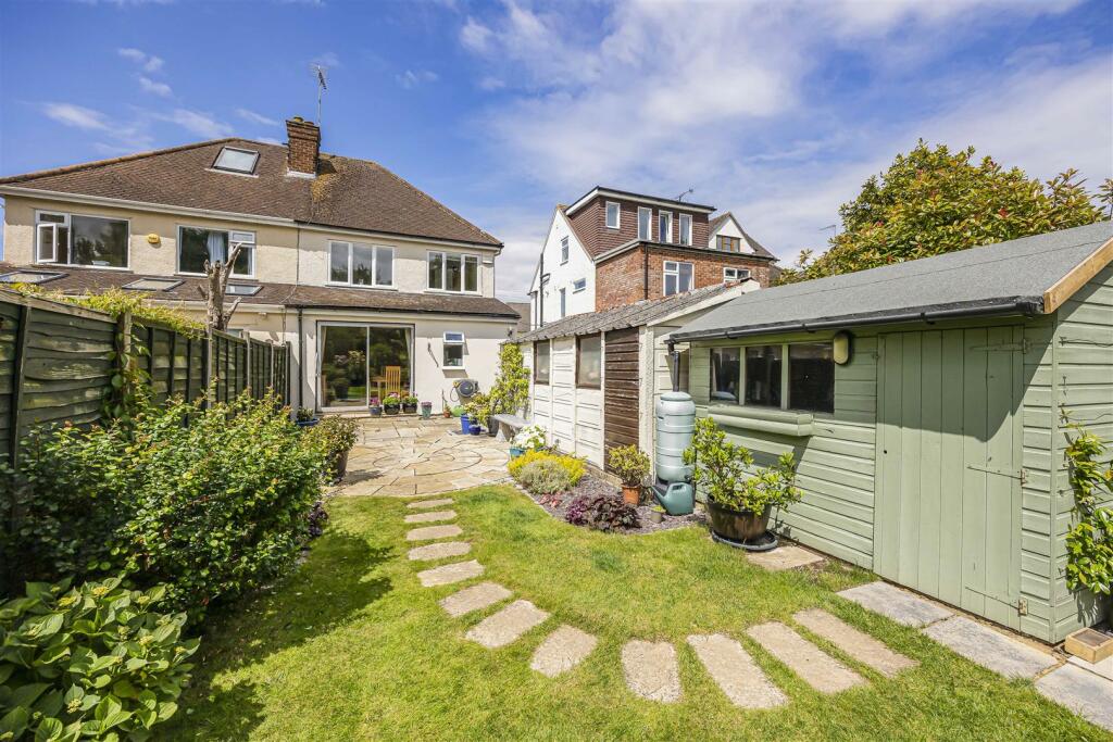 Cleeve View Road | Garden
