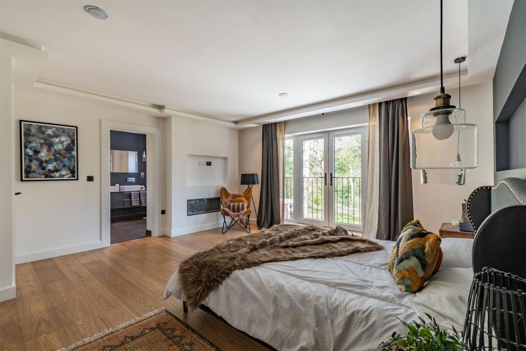 8496053-interior12.jpg