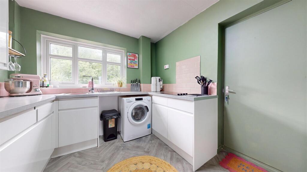 Kendal Drive Kitchen