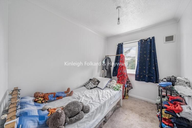 2efdb9f6-6481-4a9...