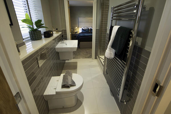 Jack &amp; Jill Bathroom