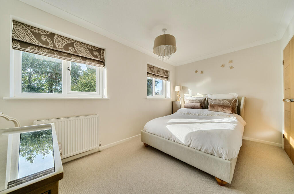 -68da55fa71230-l-1358967-1-68d976010daf8