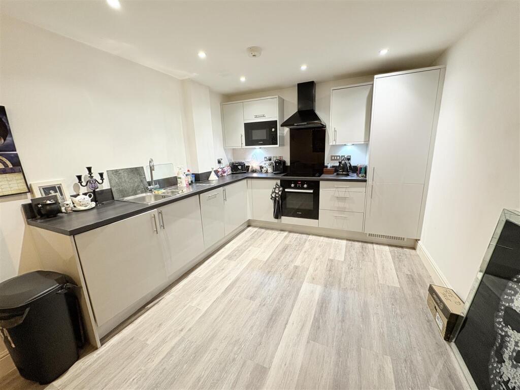 Open Plan Living/Kitchen