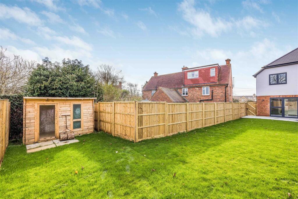 38a Five Heads Road, Horndean-Small-PorticoMarketi