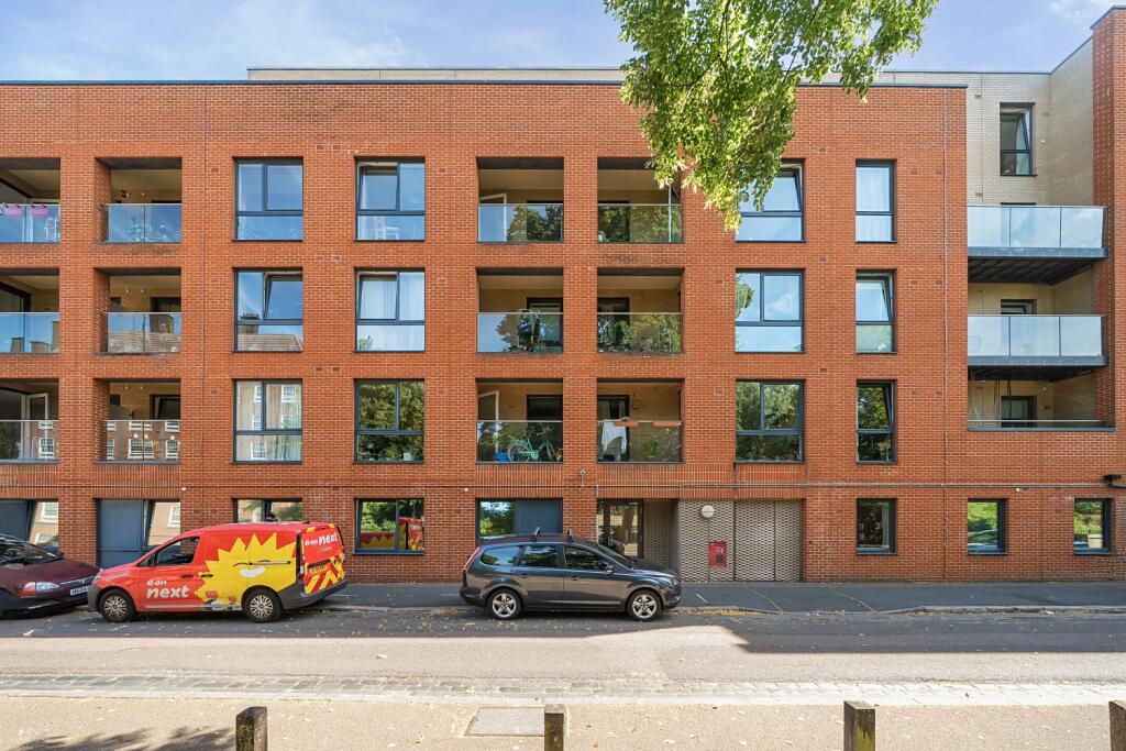 1314887-13-685d5c...