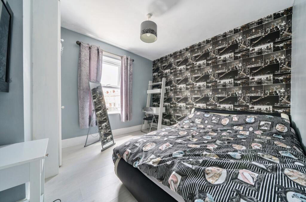 1297866-8-6830967fc2dd2-ARW.