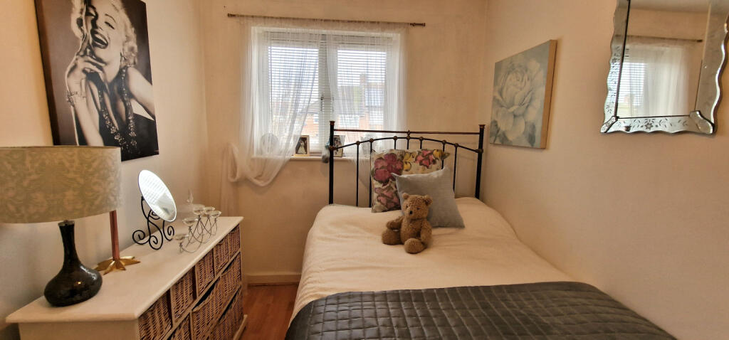 REAR BEDROOM