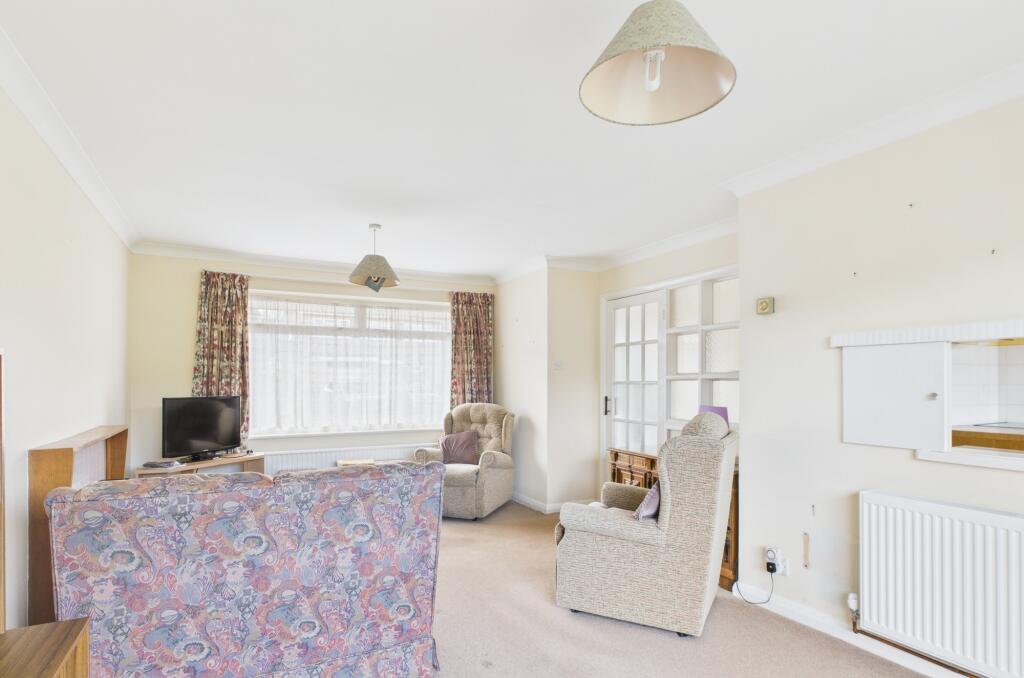 CAM02519G0-PR0337-STILL003