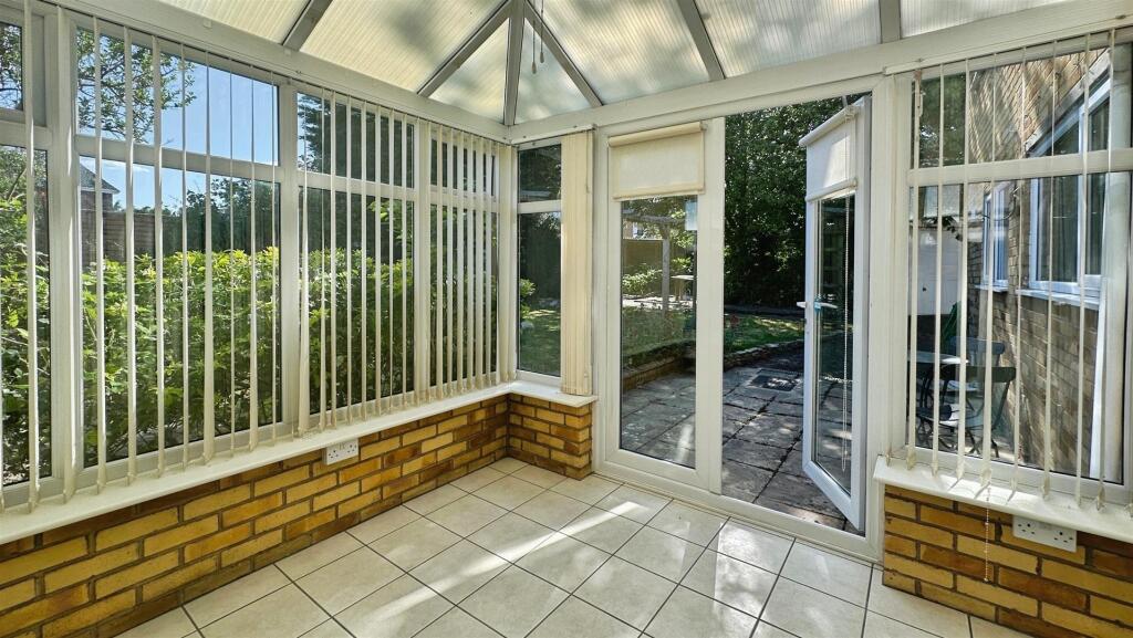 57bbbedd--4328-BAA9-9F3A532D30F7-37016-00000BACC5C