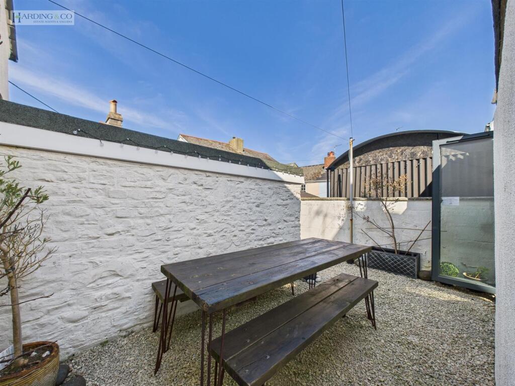 Rear Courtyard iv.jpg