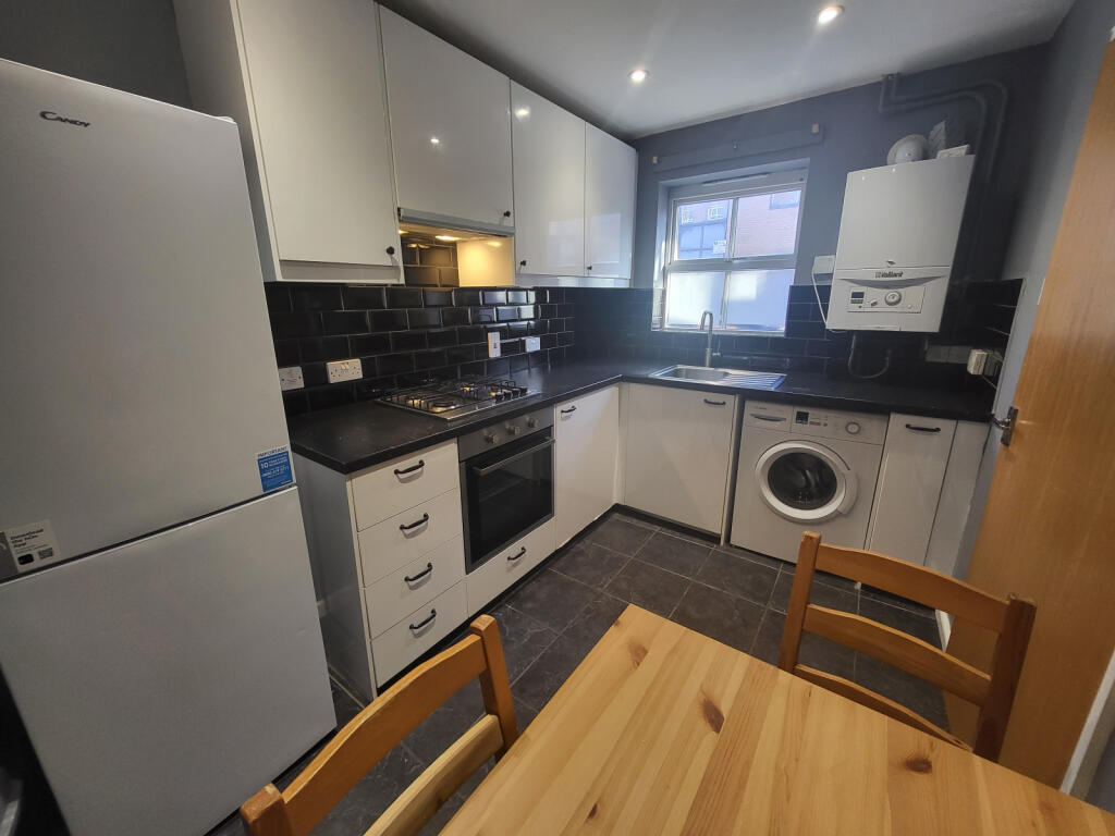 Peregrine Street, Hulme, Manchester. M15 5PU