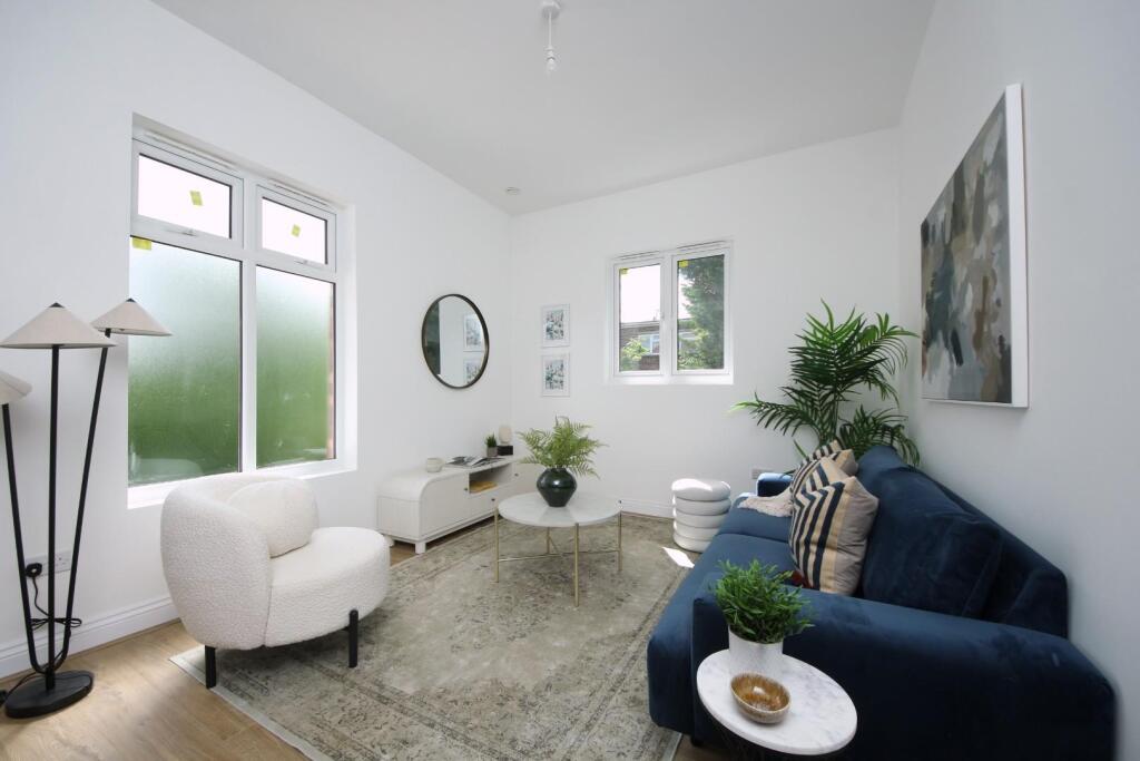 Woodfield Rd (1).jpg